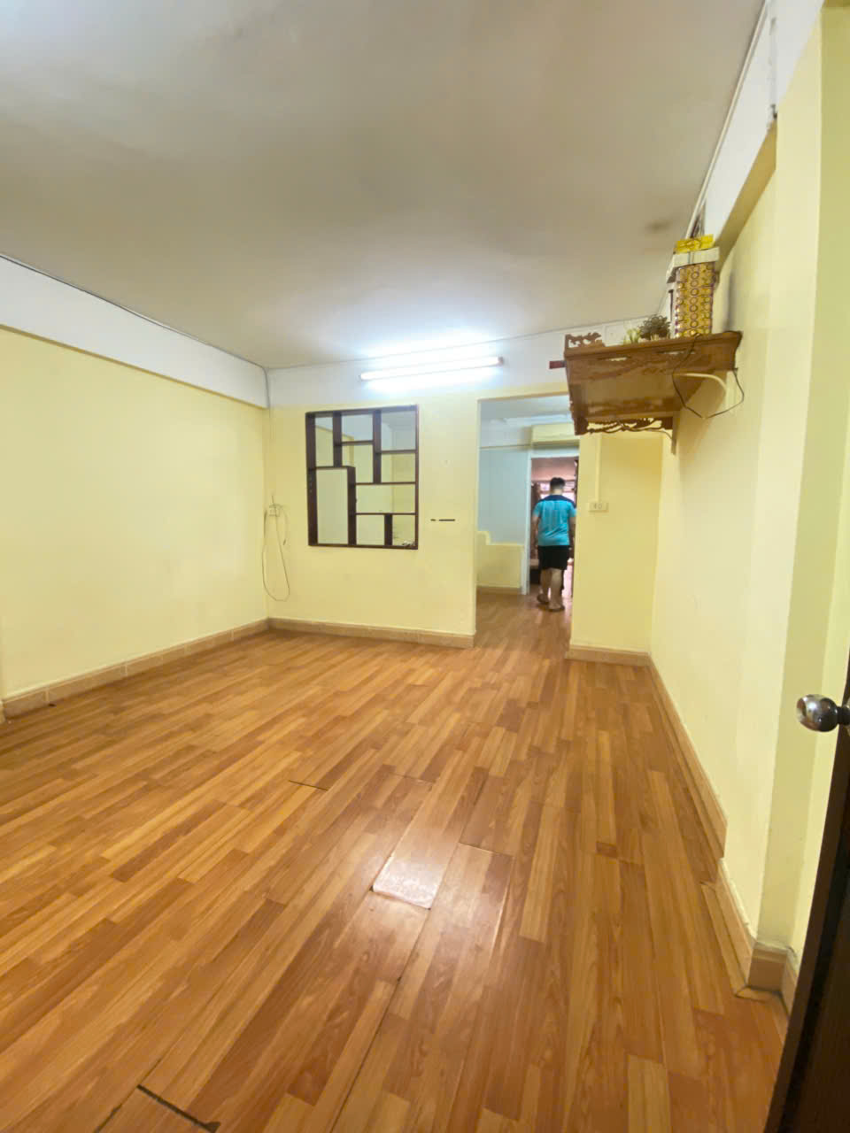 Cho thuê căn hộ Tập thể Nguyễn Chính, 60m2, 2 ngủ, 6.5 Triệu (có gia lộc) - Ảnh 1